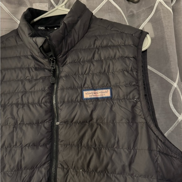 Vineyard Vines Men’s Vest - Picture 3 of 5